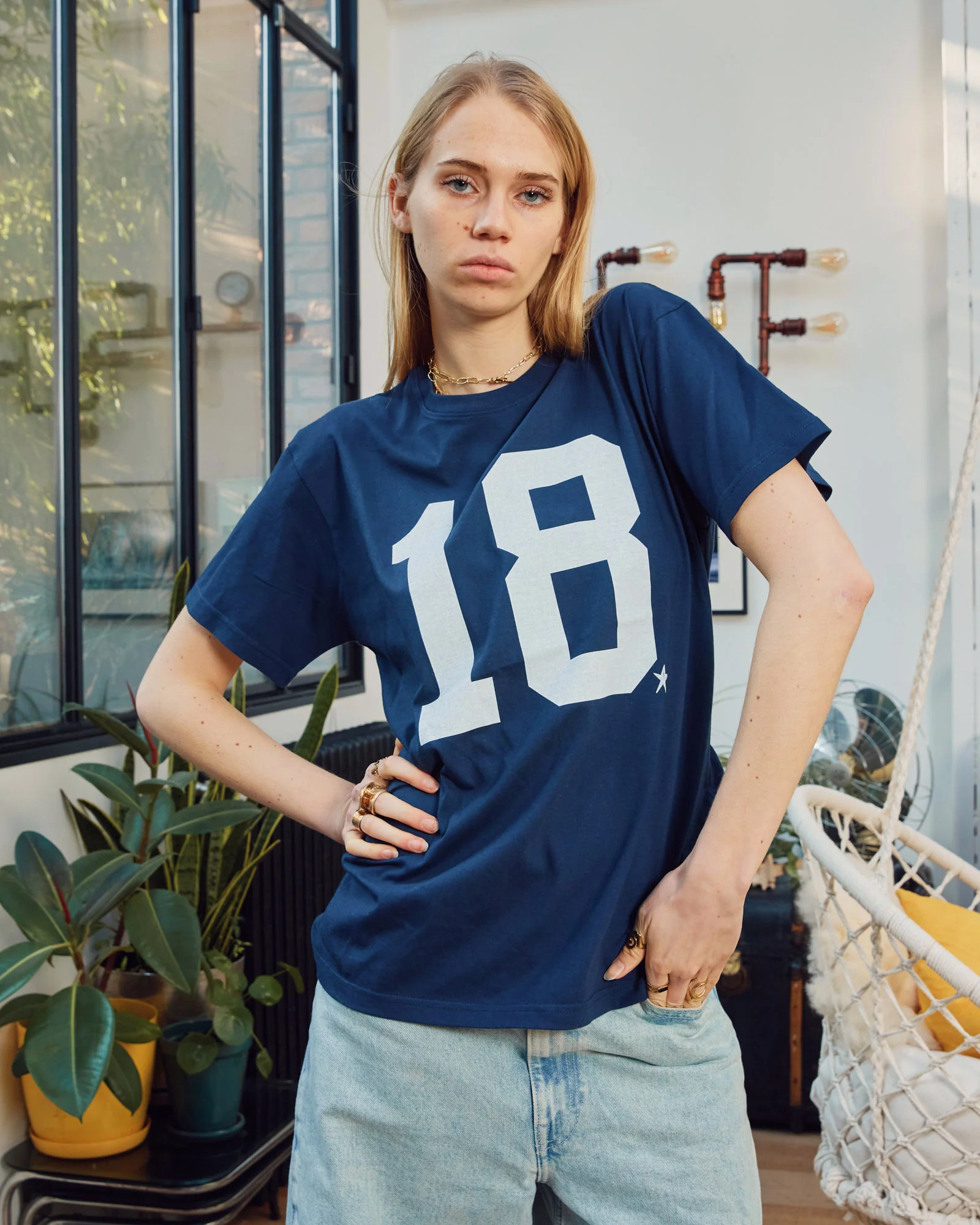Blue 18 - Image 5