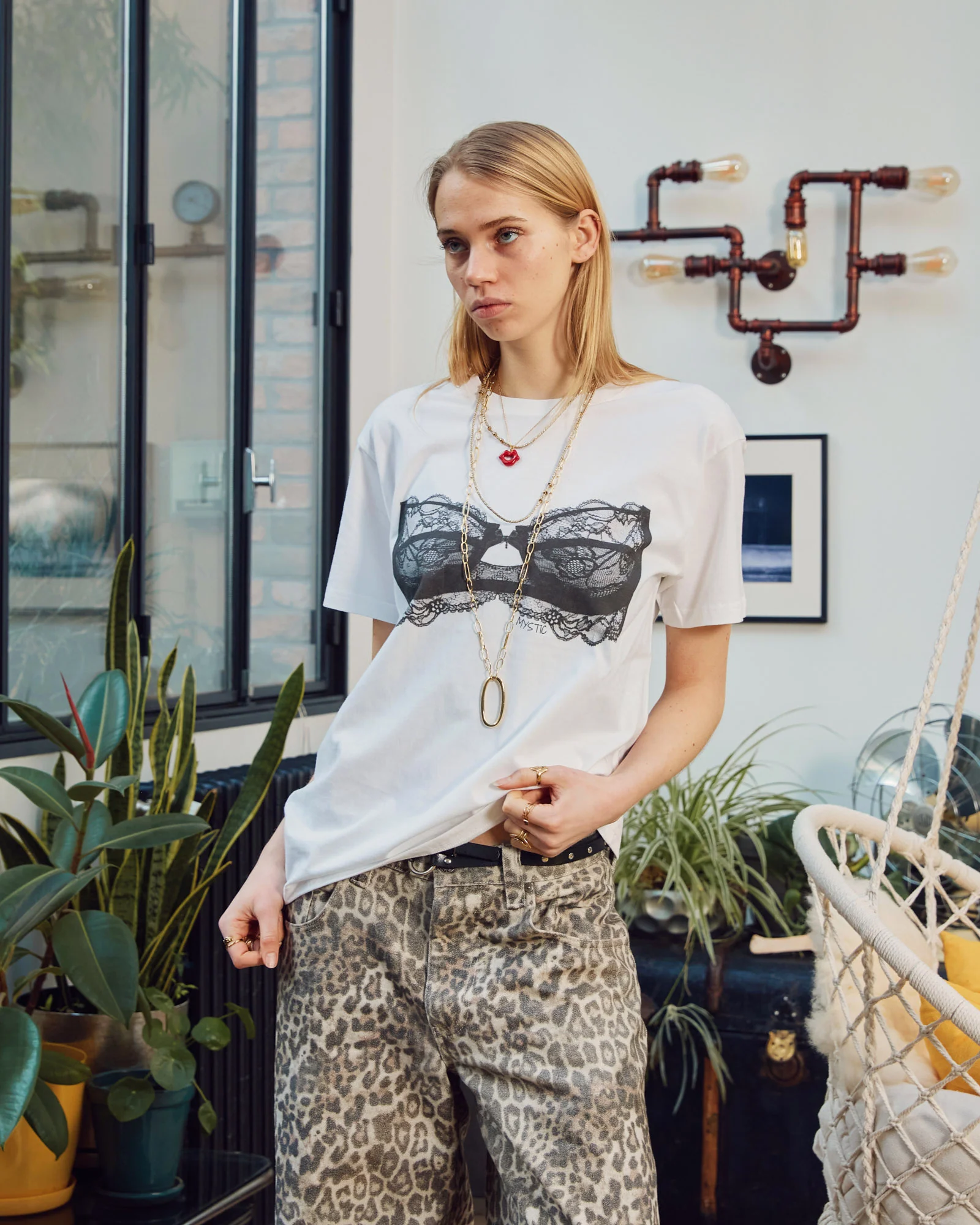 Glamorous - Image 4