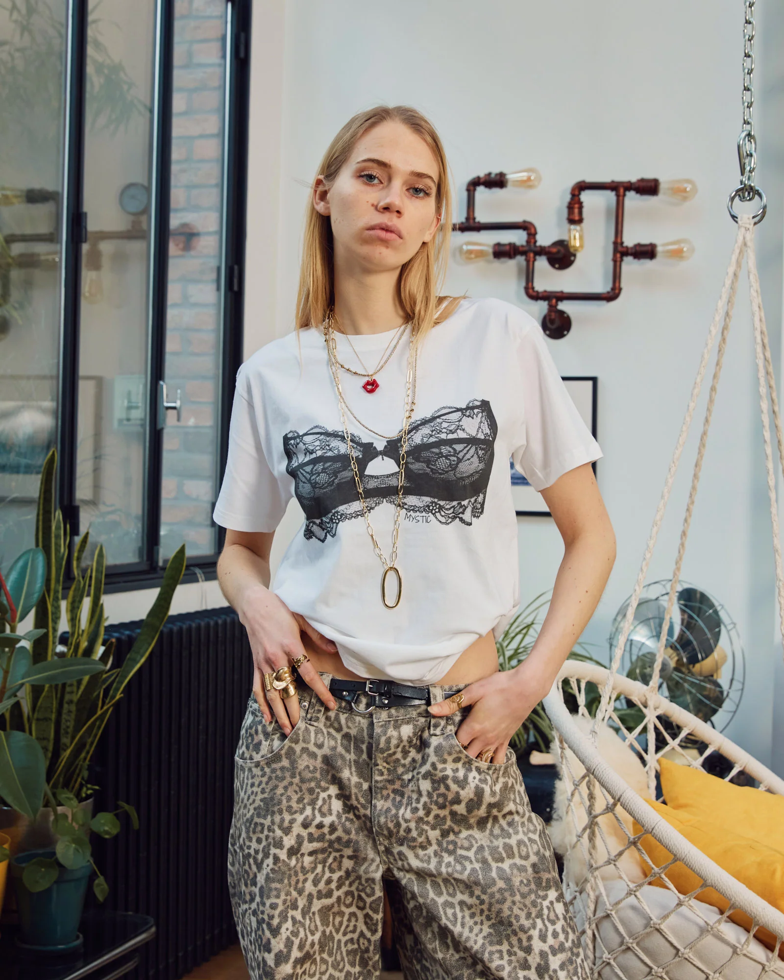 Glamorous - Image 5